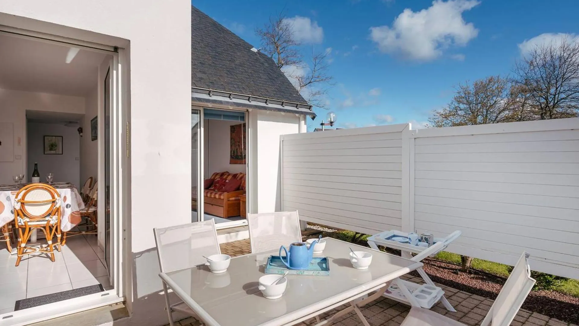 Carnac: Appartement 3P Avec Piscine Chauffee, Terrasse Et Parking, A 1 Km De La Plage - Fr-1-477-245